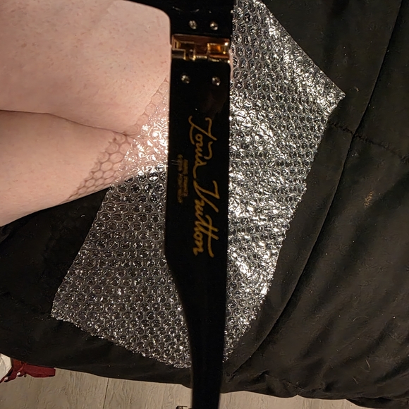 USED...Louis Vuitton Glossy Black Oversized Glasses With Gold Accents - Picture 2 of 9